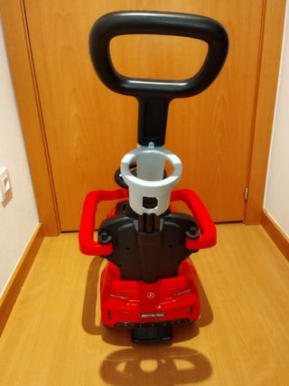 Correpasillos Mercedes rojo