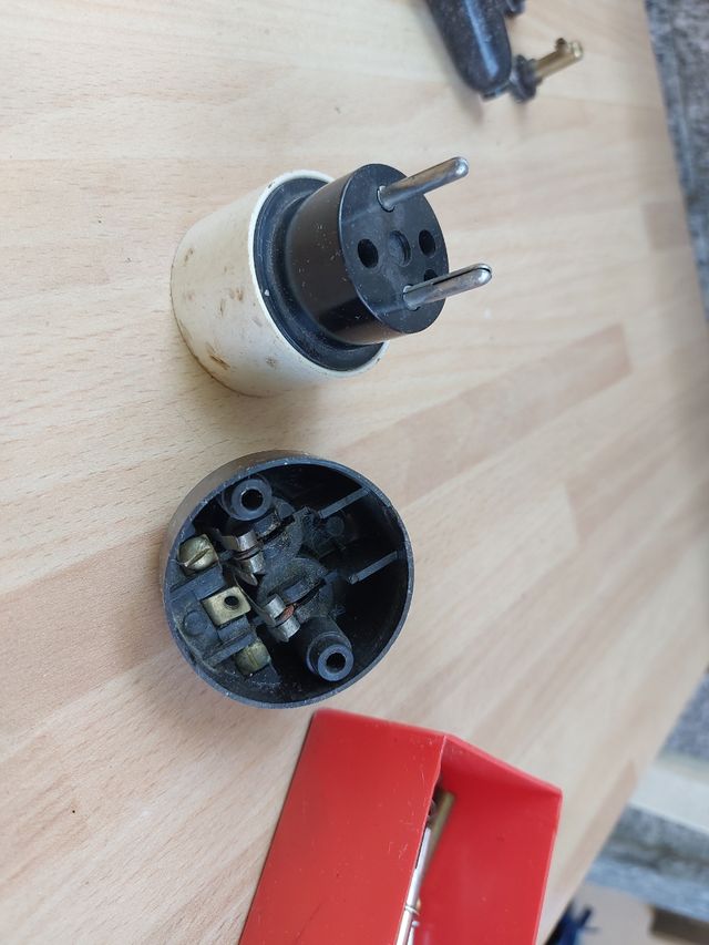 materiale elettrico vintage modernariato