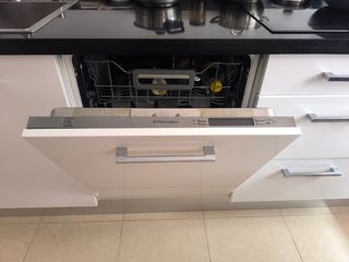 Lavavajillas integrado Electrolux panelable