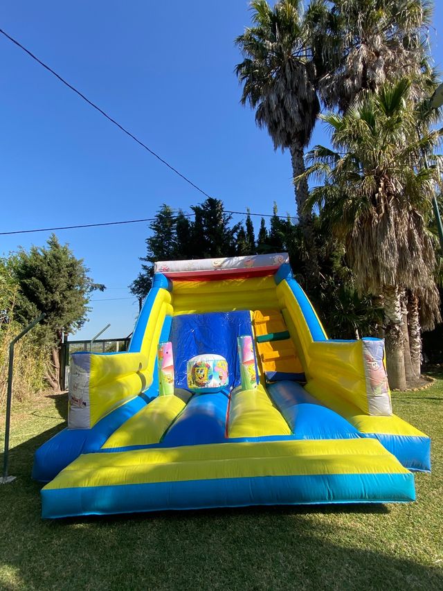 Sillas mesas castillos hinchables comuniones