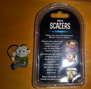 Lote 8 llaveros: Vision, Predator, Thanos..