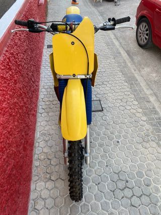 SUZUKI RM 250 CLASICA