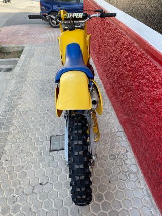 SUZUKI RM 250 CLASICA
