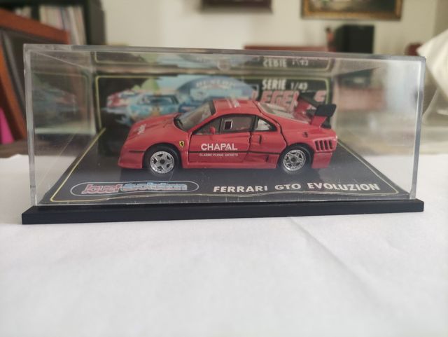 Miniatura Ferrari GT0 Evolution - Escala 1:43