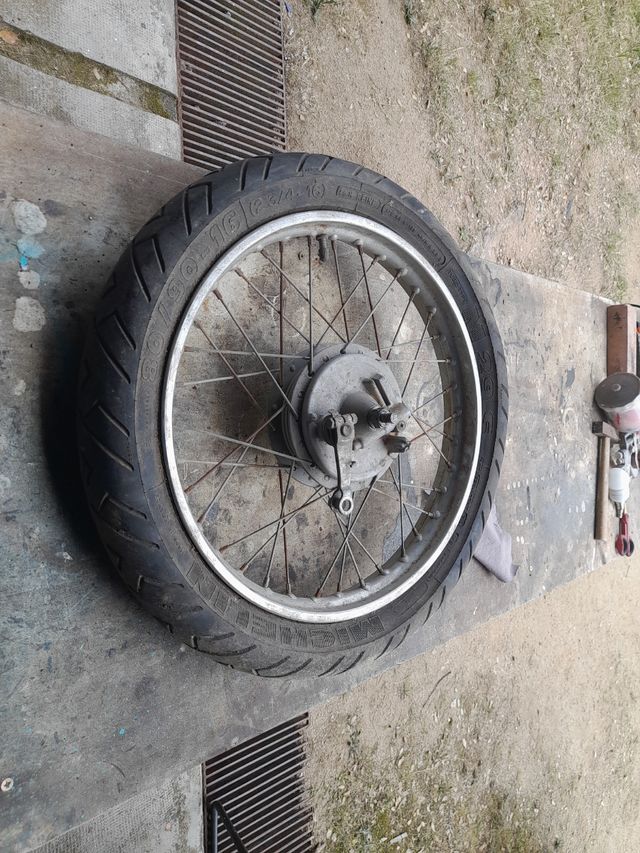 Ruota anteriore Aprilia Scooter