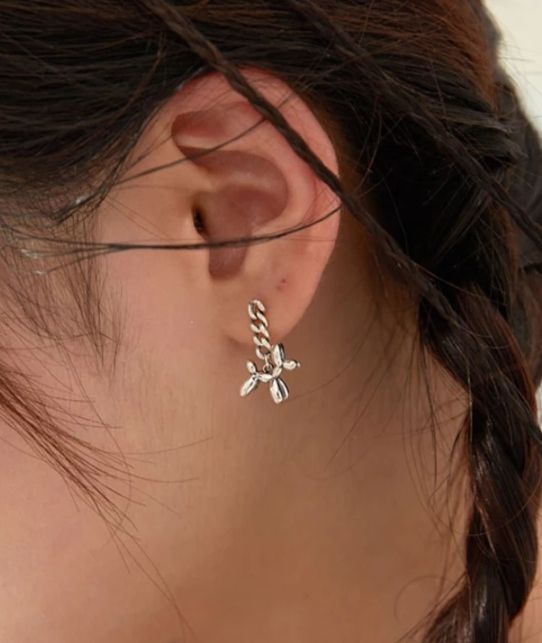 Pendientes cadena perro globo de plata de ley