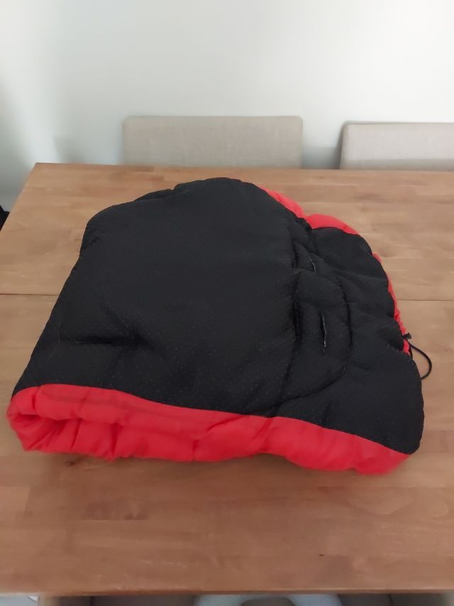 saco universal capazo/ silla paseo rojo