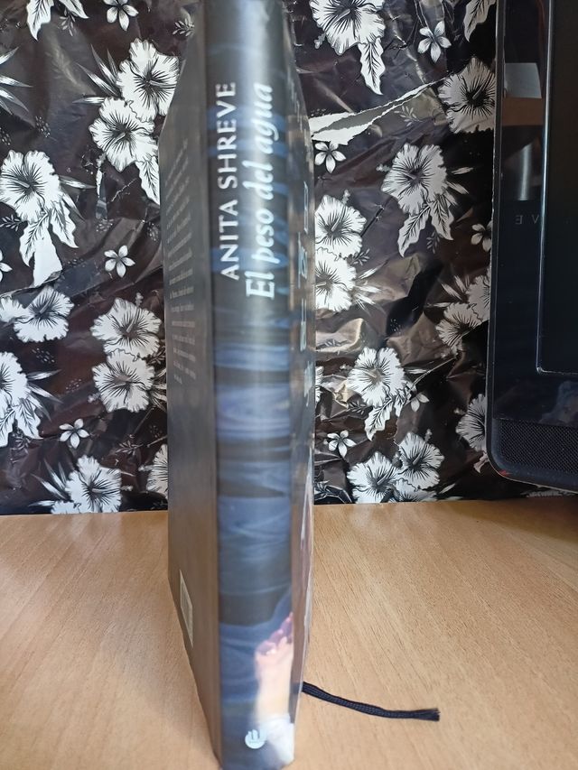 Libro: El peso del agua

