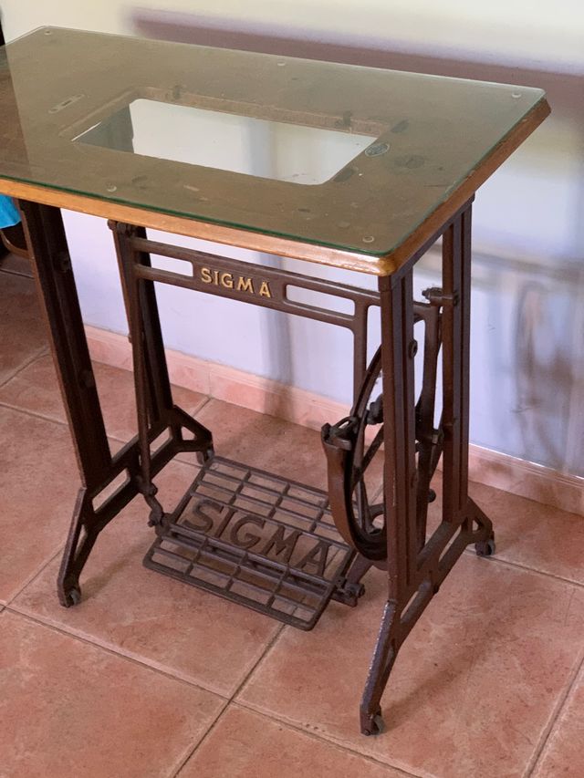Mesa máquina de coser