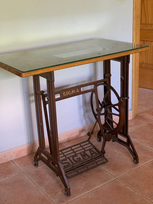Mesa máquina de coser