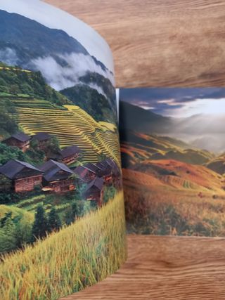 Libro del fotógrafo Li Yashi