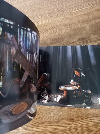 Libro del fotógrafo Li Yashi