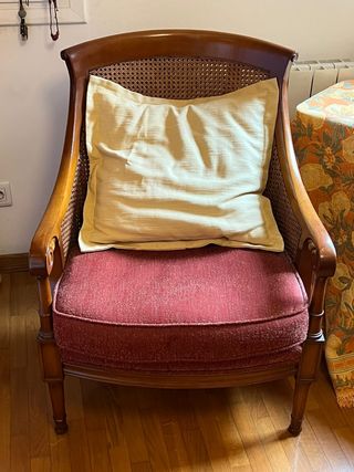 2 poltrone, poltrone in legno di noce. Prezioso!