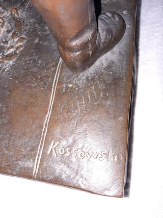 Figura de bronce