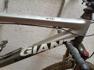 BTT GIANT XTC carbono 26