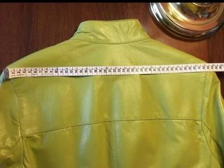 Cazadora piel mujer verde pistacho