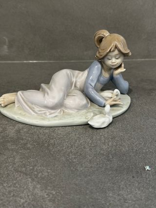 Figura de Lladró Junto al estanque.1989