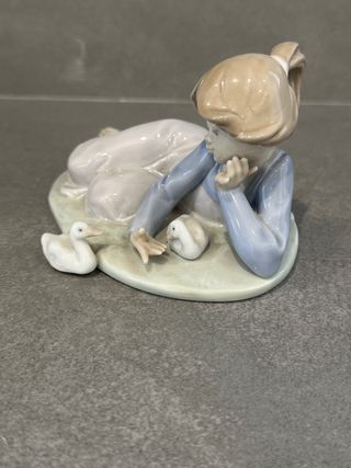 Figura de Lladró Junto al estanque.1989