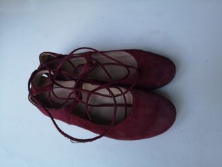 bailarinas color burdeos. talla 34.