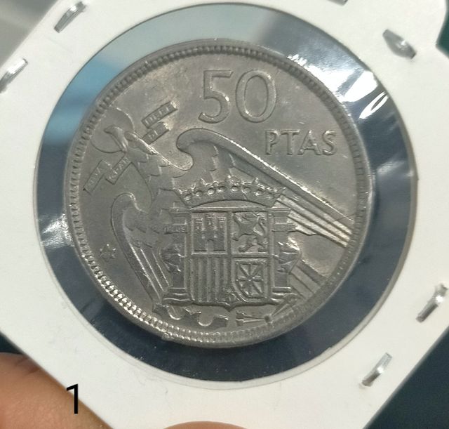 4 MONEDAS 50 PTS F.F. (58)