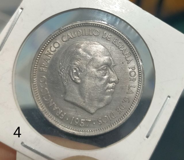 4 MONEDAS 50 PTS F.F. (58)