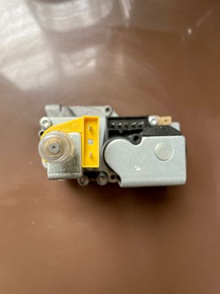 Válvula de gas (Honeywell VK4 105 M)