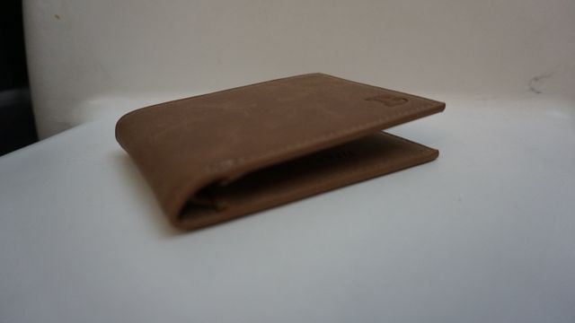 Portafoglio uomo nuovo mai usato tasche carte cred