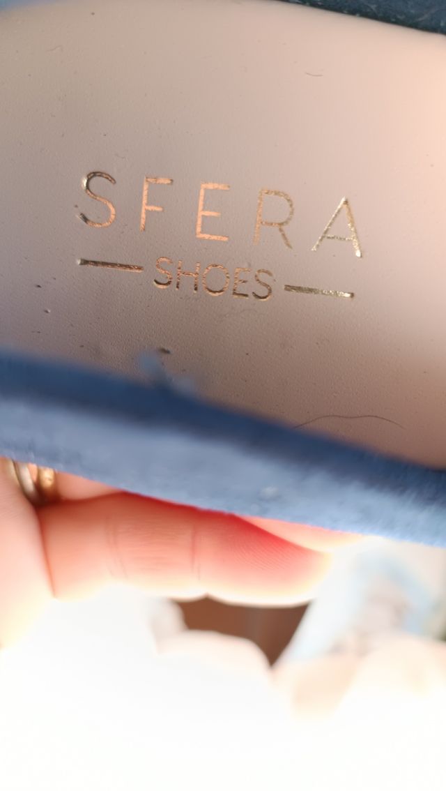 Bailarinas de fiesta. núm 39,5 - 40.