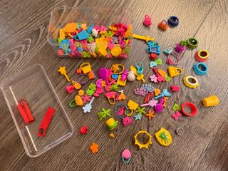 Lote muñecos y casas Pin y Pon