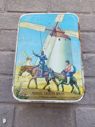 Caja de chapa antigua Membrillo año 1962/3
