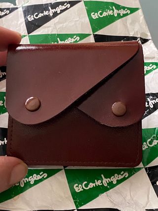 Monedero unisex de cuero marrón (AE)