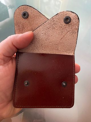 Monedero unisex de cuero marrón (AE)