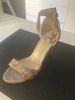 ZAPATOS TACÓN