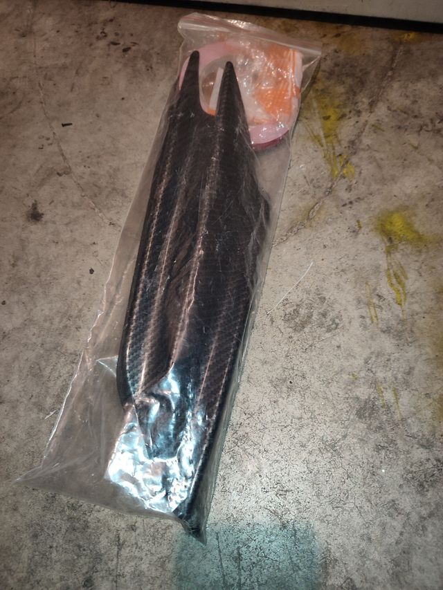 canards delanteros universales carbono