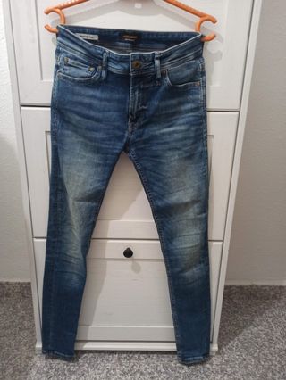 pantalon vaquero original. jacks & jones .