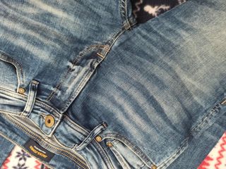 pantalon vaquero original. jacks & jones .