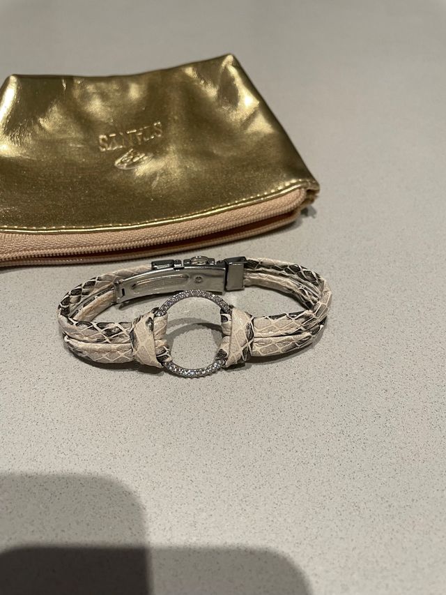 Pulsera Piel Cocodrilo y Circonitas .