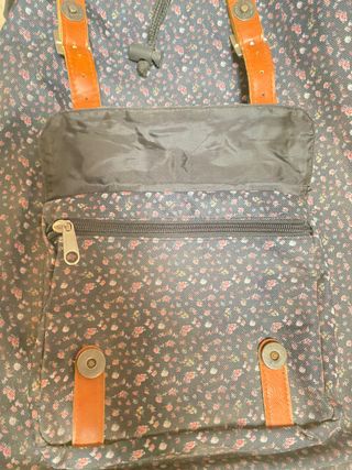 Mochila pull and bear 