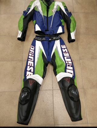 Mono Dainese dos piezas de chica, Talla 44