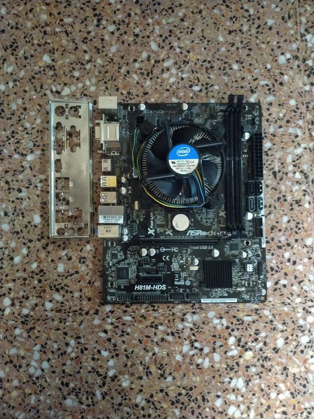 placa base asrock I5 socker 1150 y 8gb DDR3 