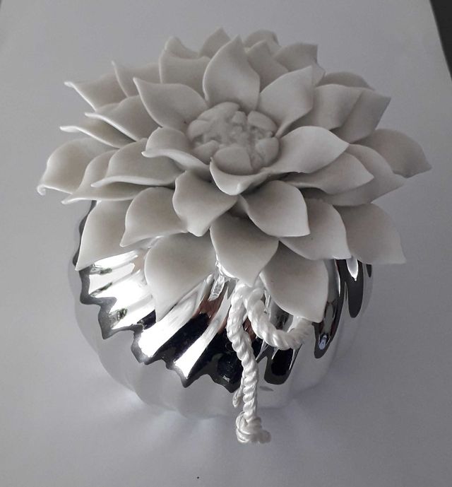Profumatore per ambienti in ceramica argentata