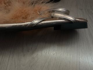 Sandalias de plumas mango