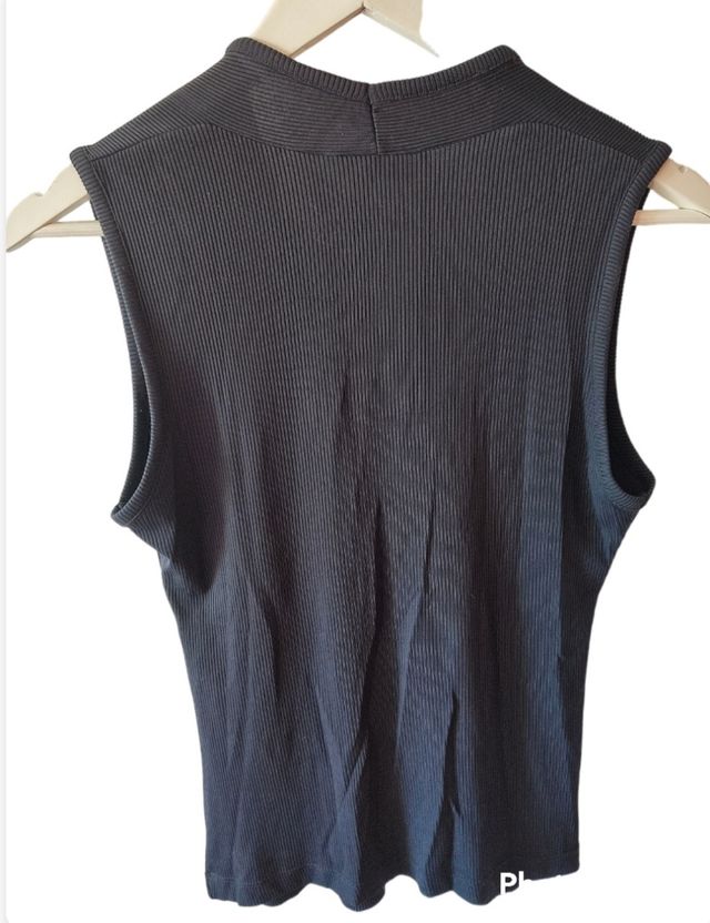 Camiseta negra chica 🌑 "Amichi".