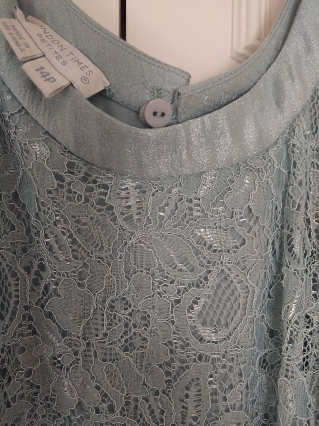 vestido de fiesta o ceremonia