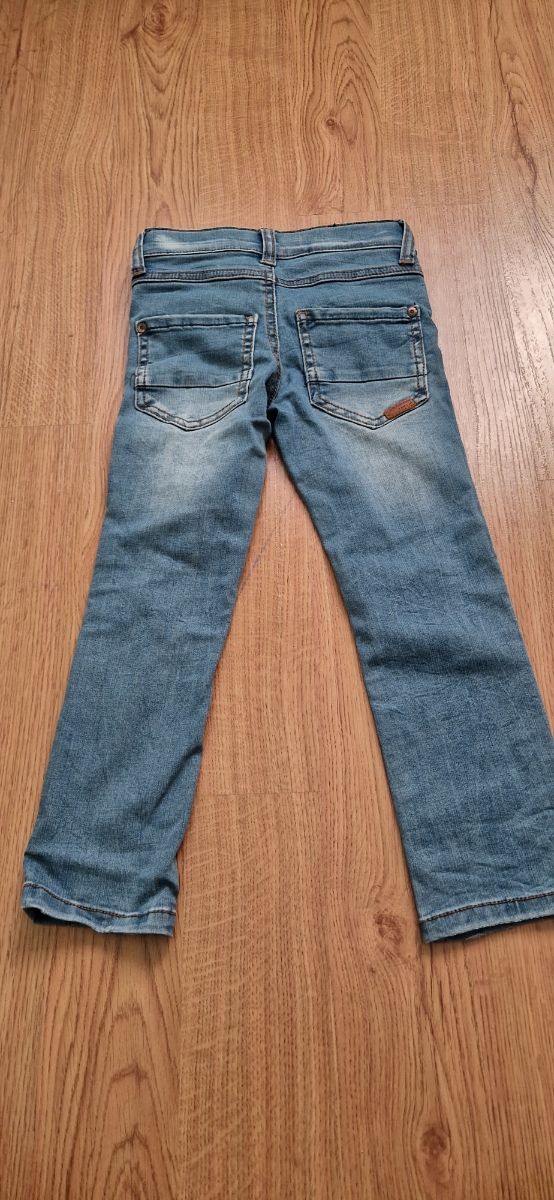 Pantalón vaquero. Niño