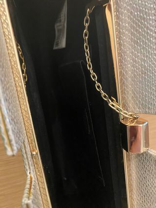 Bolso cartera fiesta Parfois. Metalizado.