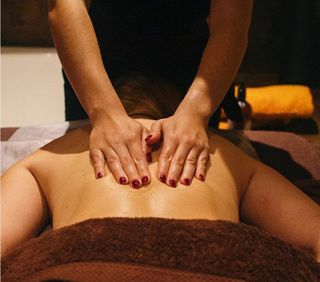 Masajes, fisioterapia, rehabilitación