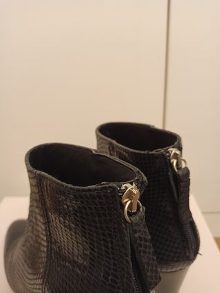 Botines de piel Zara