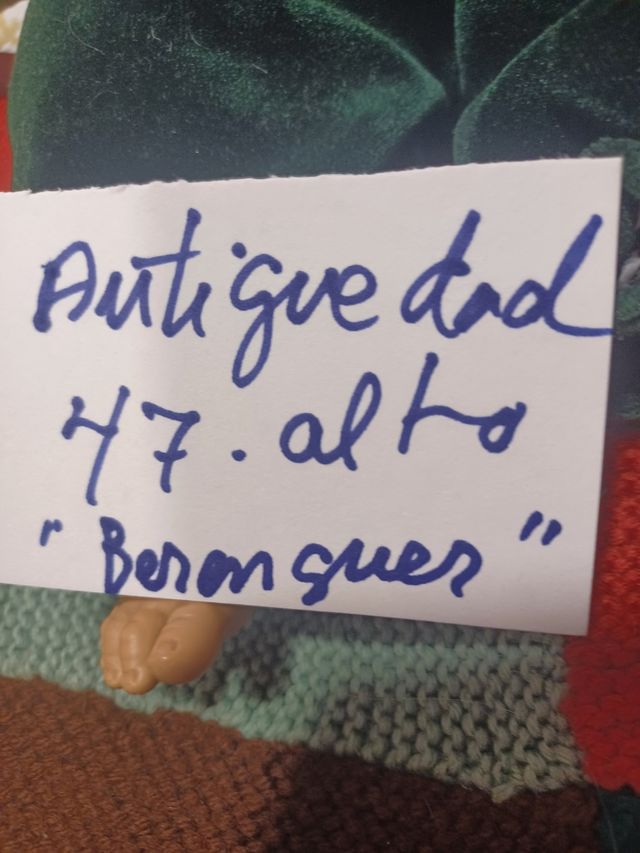 LOTE 1.950 , 60. Muñeco Y Muñeca Antigüedades