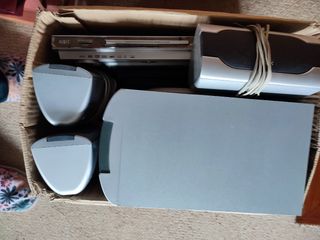 Home cinema 5.1 + DVD Airis + 4 pelis